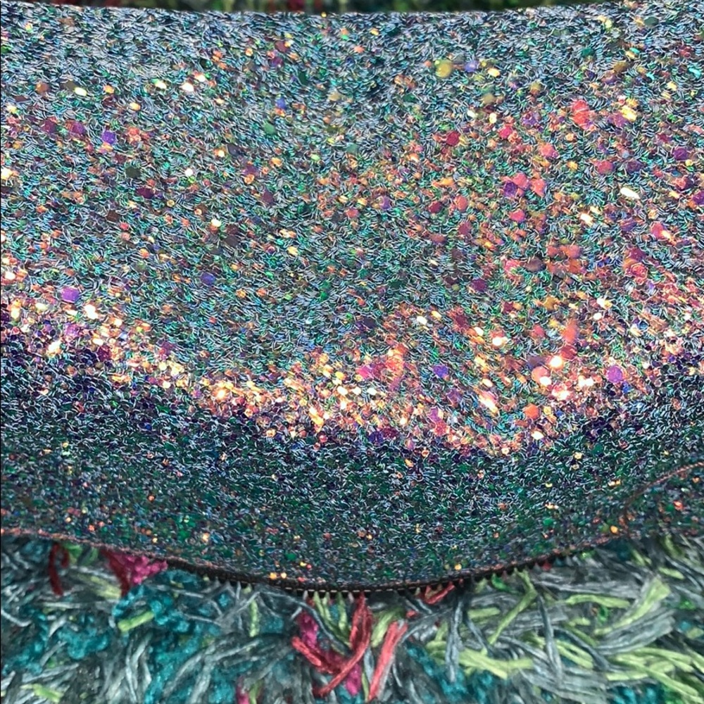 Beautiful glitter pouch - Picture 4 of 5